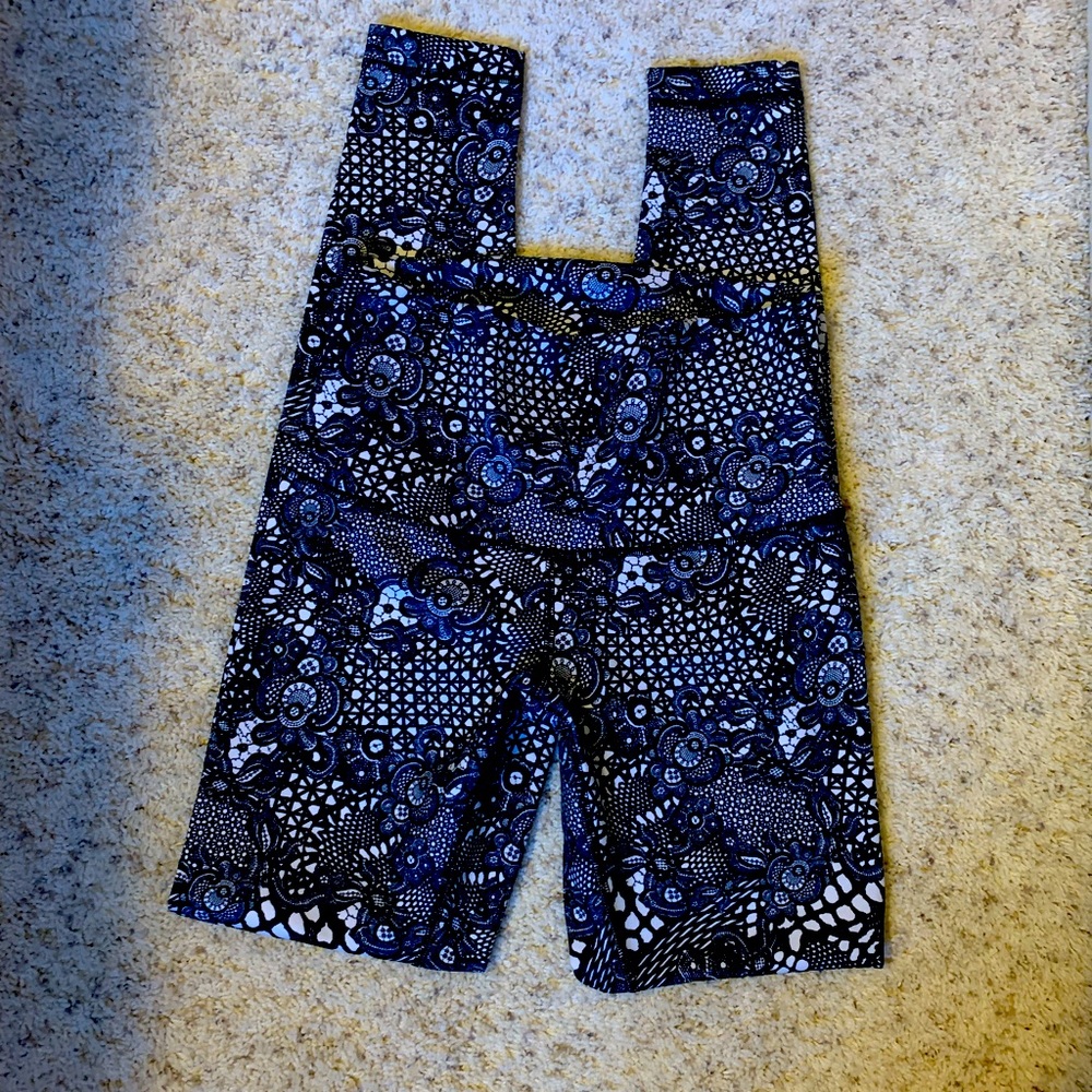 Lululemon leggings, wunder under! 25”
